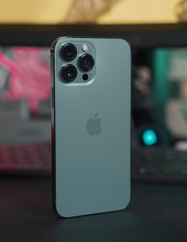 iPhone 13 Pro (Pre-Owned)